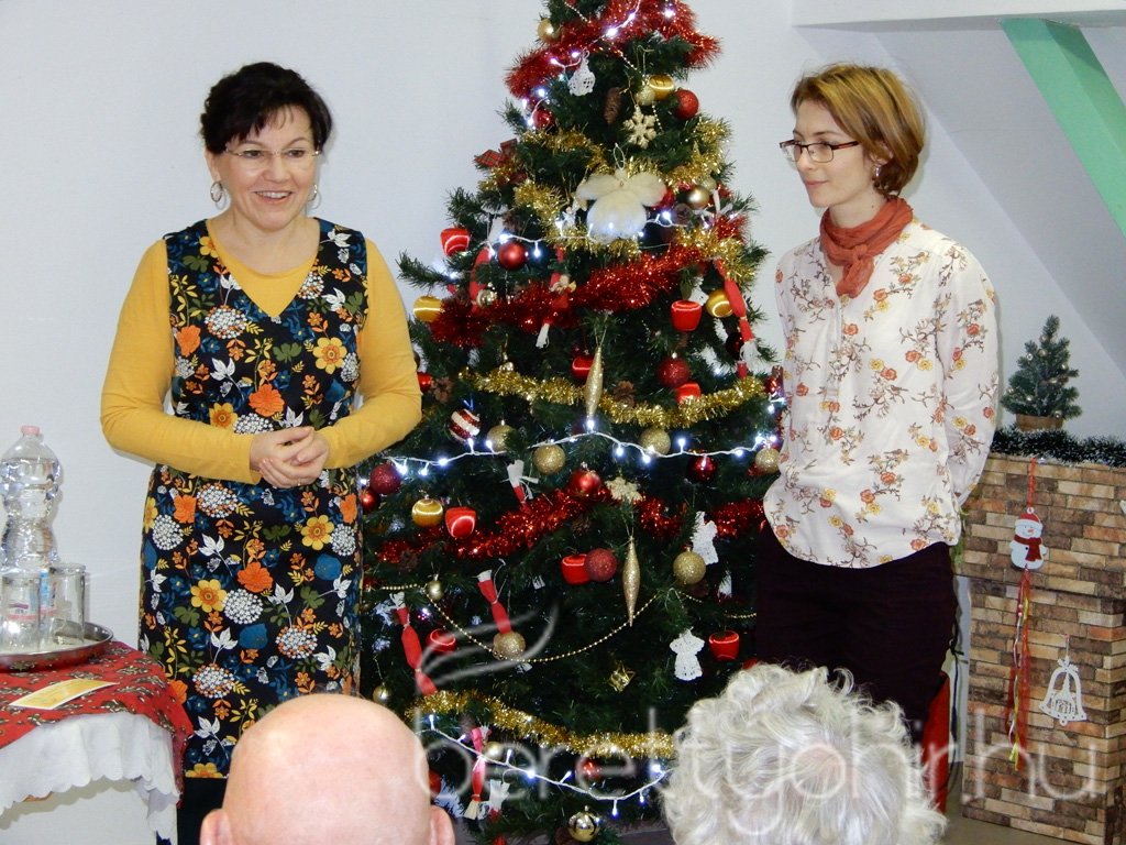 Mesét kaptak ajándékba 04